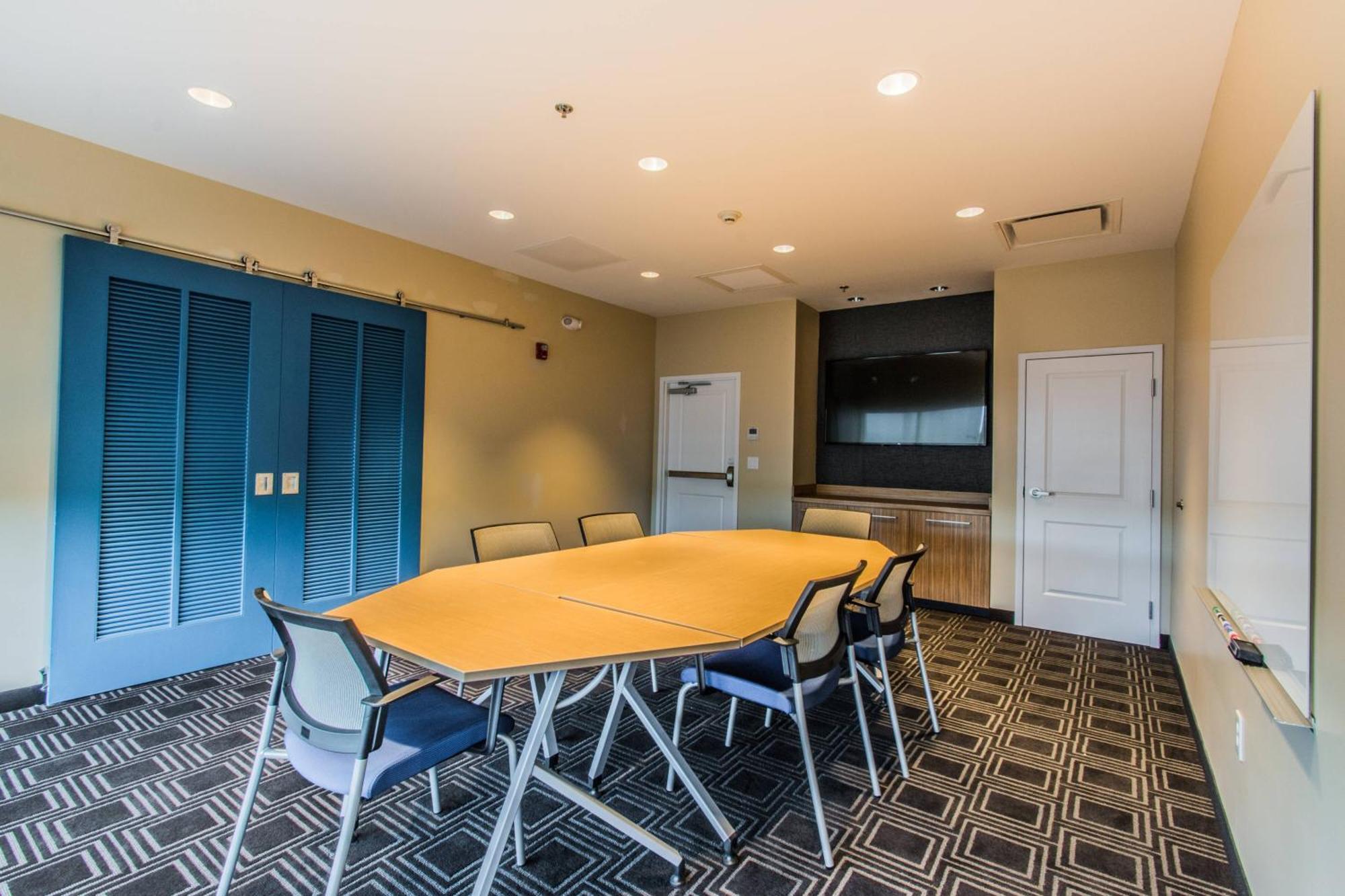 Towneplace Suites By Marriott Evansville Newburgh Экстерьер фото