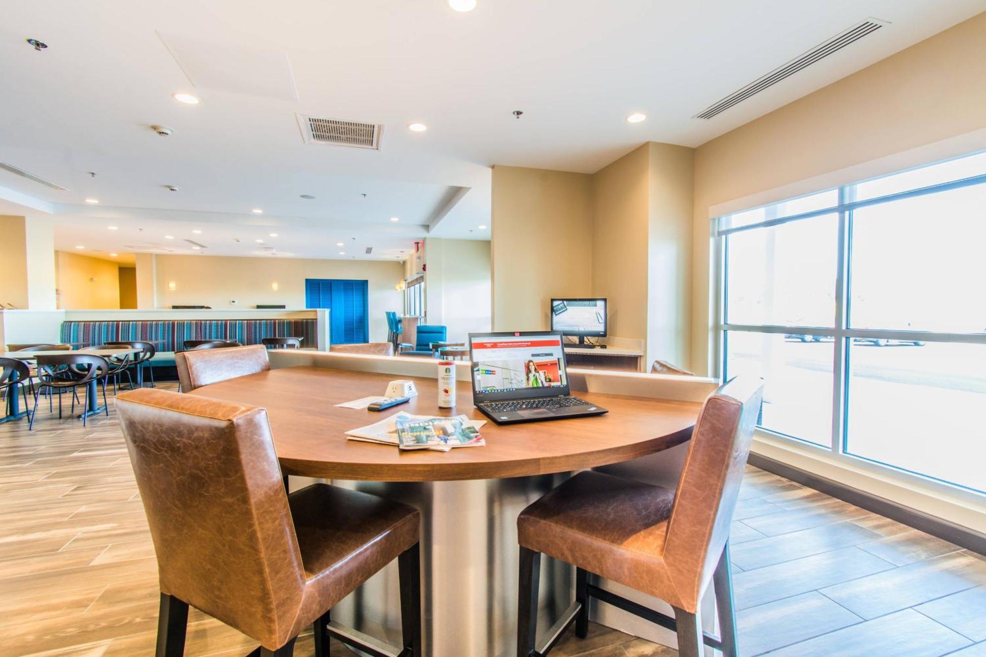 Towneplace Suites By Marriott Evansville Newburgh Экстерьер фото